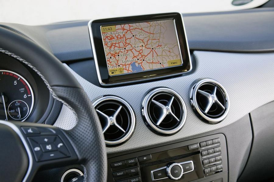  Honda CR-Z GT300 by Mugen 2012 года  (фото 25 из 53)